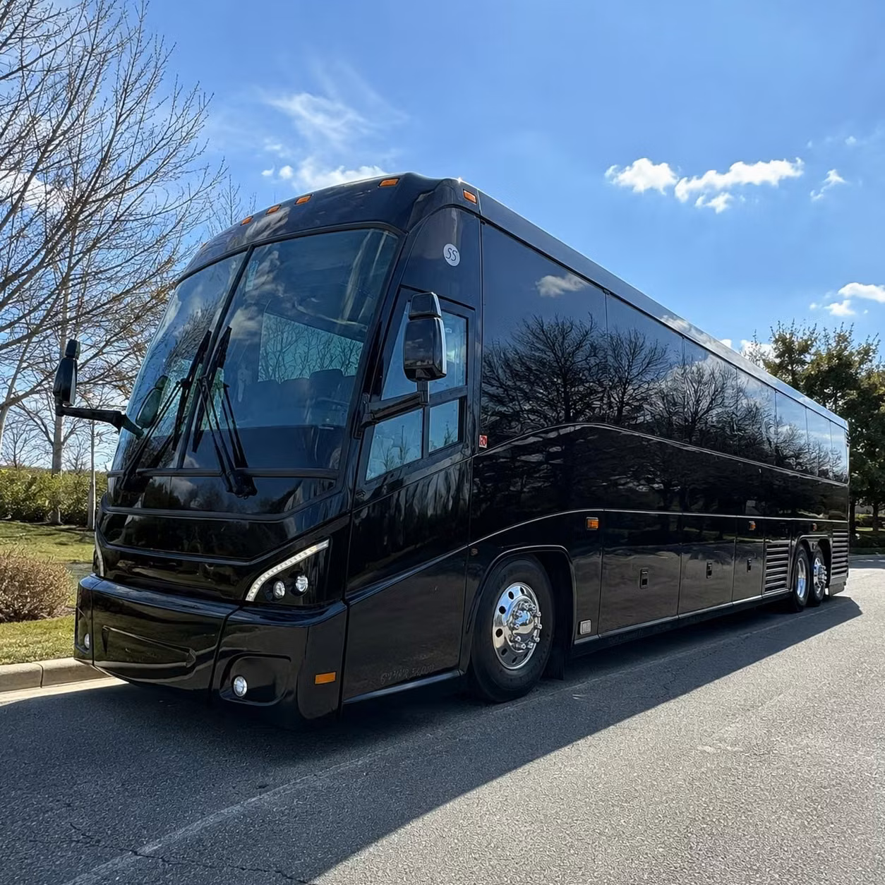 charter bus rentals for naval station norfolk transfers and personnel shuttles in chesapeake
