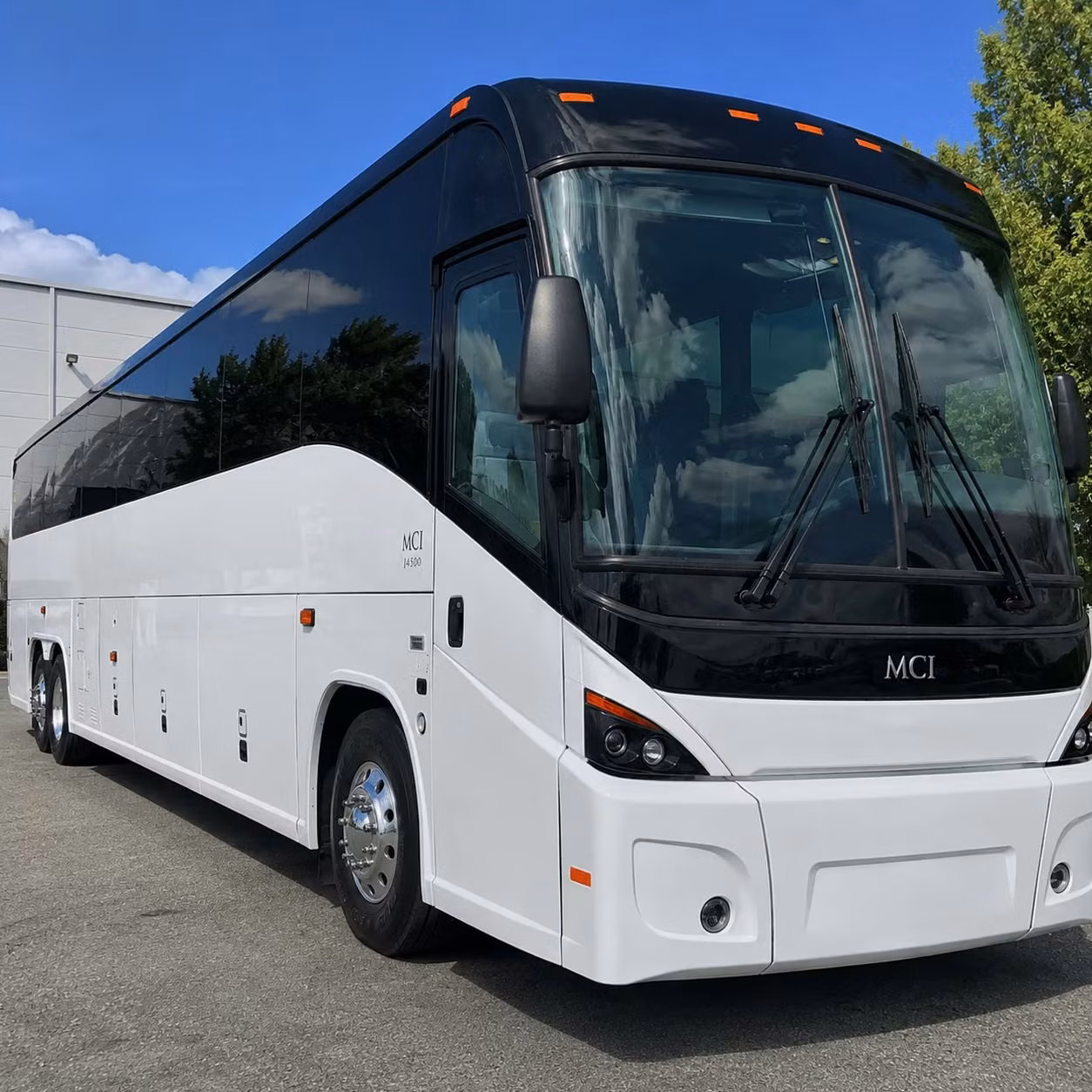in chesapeake corporate campus shuttles keep productivity high and tardiness low