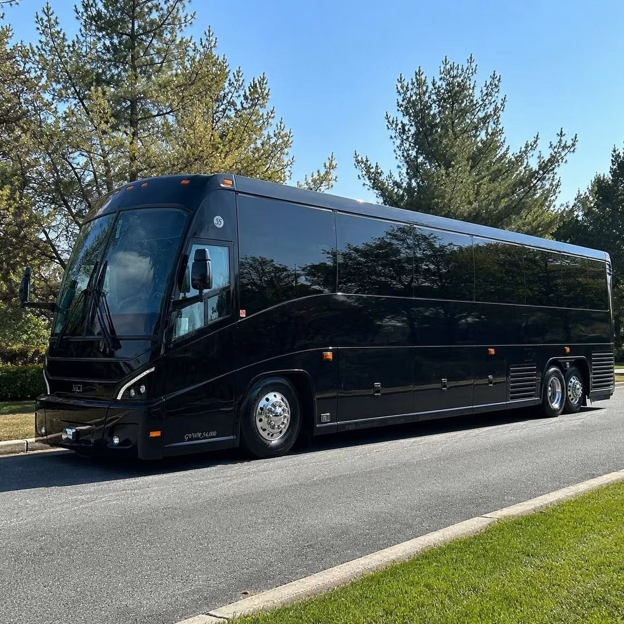 use a charter bus to move chesapeake defense and industrial workforces efficiently